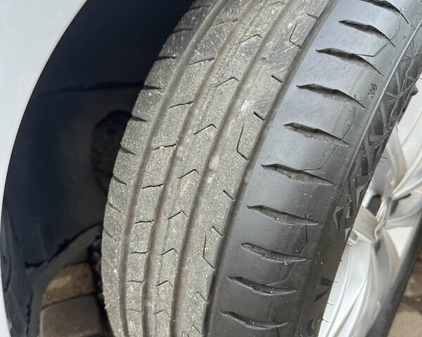 Білий Фольксваген Гольф, об'ємом двигуна 2 л та пробігом 192 тис. км за 14999 $, фото 35 на Automoto.ua