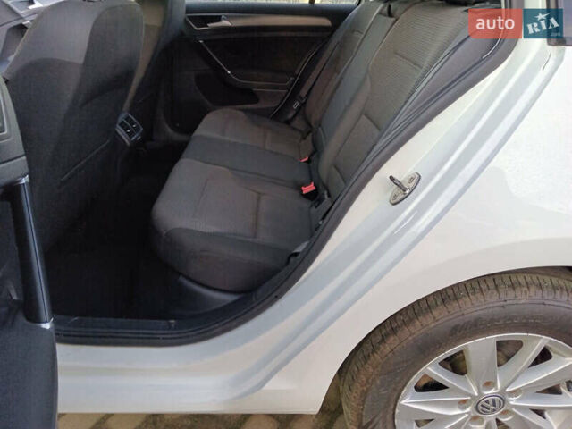 Білий Фольксваген Гольф, об'ємом двигуна 1.8 л та пробігом 183 тис. км за 9750 $, фото 21 на Automoto.ua