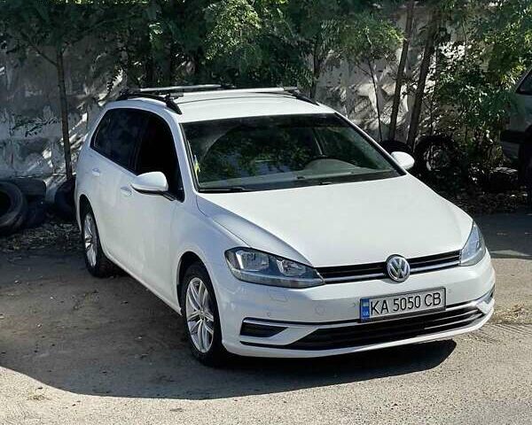 Білий Фольксваген Гольф, об'ємом двигуна 1.6 л та пробігом 279 тис. км за 12200 $, фото 6 на Automoto.ua