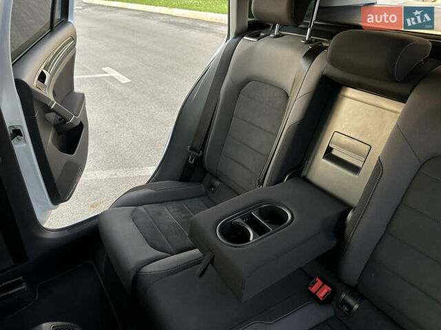 Белый Фольксваген Гольф, объемом двигателя 1.97 л и пробегом 182 тыс. км за 16150 $, фото 39 на Automoto.ua