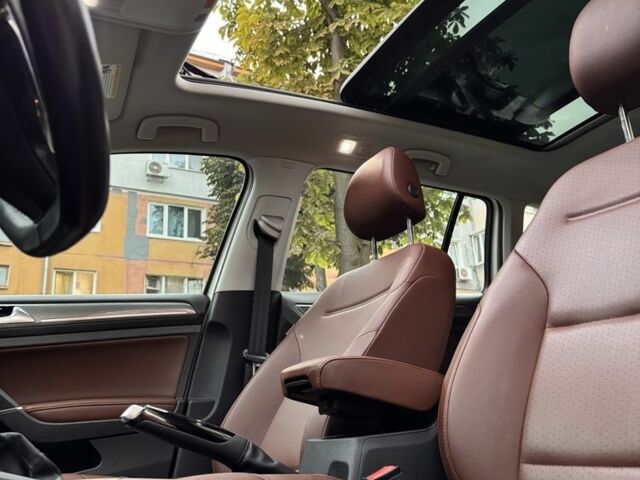 Білий Фольксваген Гольф, об'ємом двигуна 1.8 л та пробігом 107 тис. км за 15000 $, фото 10 на Automoto.ua