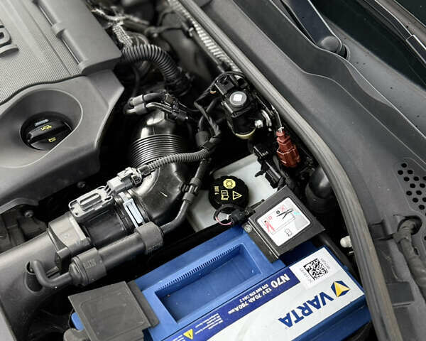 Белый Фольксваген Гольф, объемом двигателя 1.6 л и пробегом 206 тыс. км за 12999 $, фото 54 на Automoto.ua