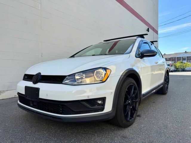 Белый Фольксваген Гольф, объемом двигателя 1.8 л и пробегом 53 тыс. км за 7500 $, фото 2 на Automoto.ua