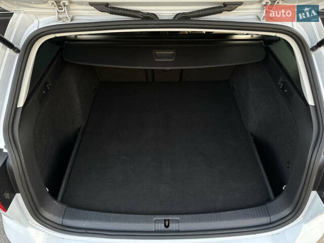 Белый Фольксваген Гольф, объемом двигателя 1.97 л и пробегом 182 тыс. км за 16150 $, фото 49 на Automoto.ua