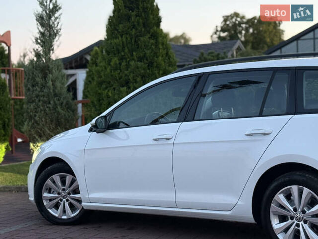 Белый Фольксваген Гольф, объемом двигателя 1.6 л и пробегом 240 тыс. км за 13200 $, фото 72 на Automoto.ua