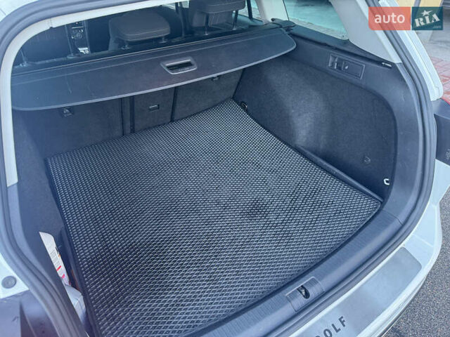 Белый Фольксваген Гольф, объемом двигателя 1.97 л и пробегом 352 тыс. км за 14999 $, фото 24 на Automoto.ua