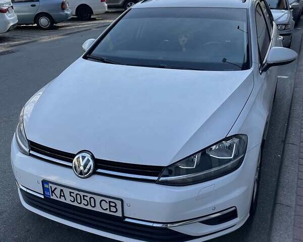 Білий Фольксваген Гольф, об'ємом двигуна 1.6 л та пробігом 279 тис. км за 12200 $, фото 14 на Automoto.ua