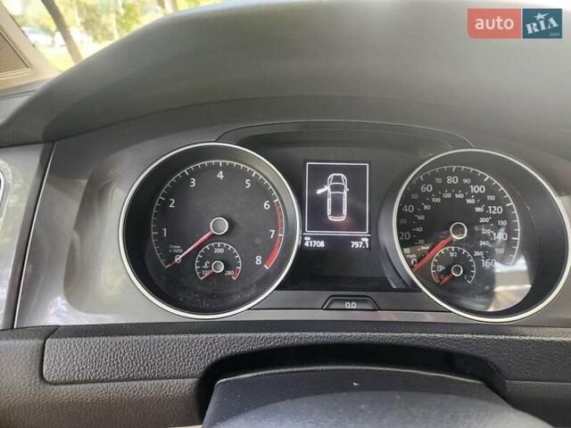 Белый Фольксваген Гольф, объемом двигателя 1.8 л и пробегом 41 тыс. км за 16250 $, фото 8 на Automoto.ua