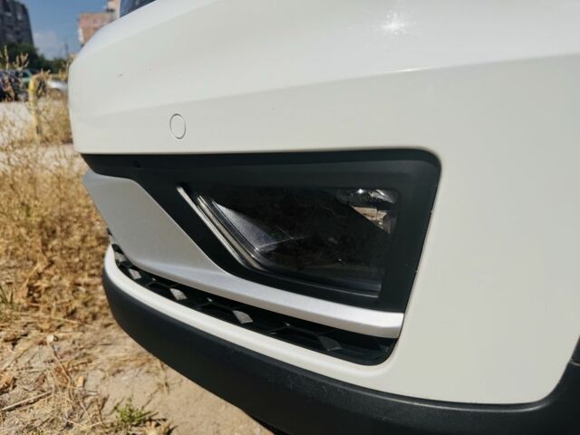 Білий Фольксваген Гольф, об'ємом двигуна 1.8 л та пробігом 107 тис. км за 15000 $, фото 9 на Automoto.ua