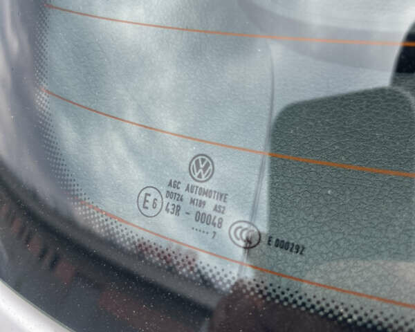 Белый Фольксваген Гольф, объемом двигателя 1.6 л и пробегом 206 тыс. км за 12999 $, фото 67 на Automoto.ua