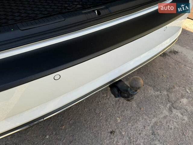 Белый Фольксваген Гольф, объемом двигателя 2 л и пробегом 206 тыс. км за 13800 $, фото 9 на Automoto.ua