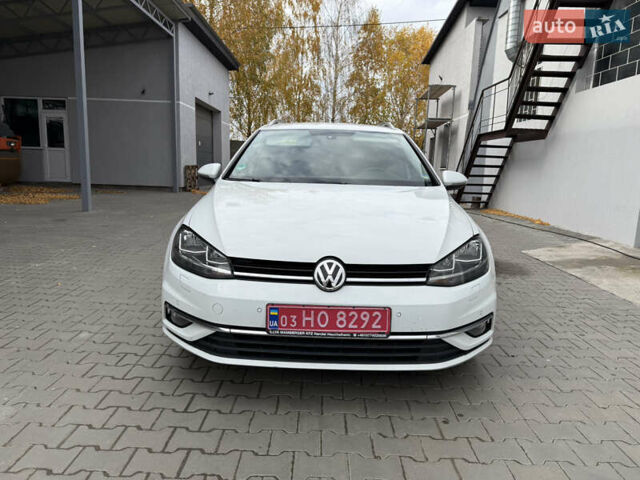 Білий Фольксваген Гольф, об'ємом двигуна 1.6 л та пробігом 190 тис. км за 15300 $, фото 1 на Automoto.ua