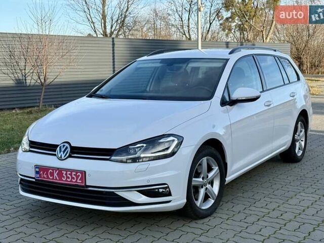 Белый Фольксваген Гольф, объемом двигателя 1.6 л и пробегом 182 тыс. км за 13950 $, фото 13 на Automoto.ua