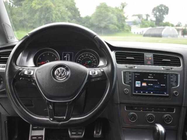 Білий Фольксваген Гольф, об'ємом двигуна 1.8 л та пробігом 100 тис. км за 10300 $, фото 9 на Automoto.ua