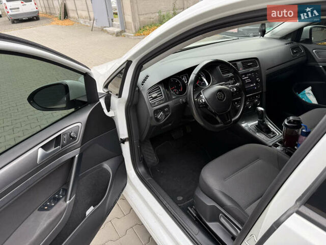 Білий Фольксваген Гольф, об'ємом двигуна 1.6 л та пробігом 190 тис. км за 15300 $, фото 9 на Automoto.ua