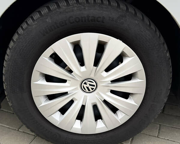 Белый Фольксваген Гольф, объемом двигателя 1.6 л и пробегом 206 тыс. км за 12999 $, фото 32 на Automoto.ua