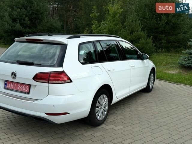 Белый Фольксваген Гольф, объемом двигателя 1.6 л и пробегом 211 тыс. км за 12500 $, фото 10 на Automoto.ua