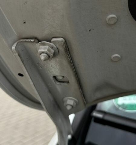 Белый Фольксваген Гольф, объемом двигателя 1.6 л и пробегом 211 тыс. км за 12500 $, фото 61 на Automoto.ua