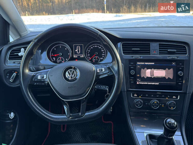 Білий Фольксваген Гольф, об'ємом двигуна 1.6 л та пробігом 250 тис. км за 12999 $, фото 30 на Automoto.ua