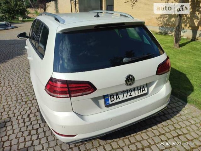 Білий Фольксваген Гольф, об'ємом двигуна 1.6 л та пробігом 213 тис. км за 14500 $, фото 1 на Automoto.ua