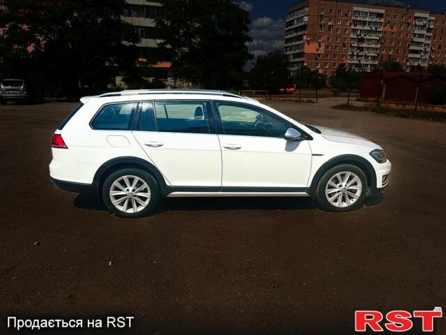 Белый Фольксваген Гольф, объемом двигателя 1.8 л и пробегом 107 тыс. км за 14000 $, фото 7 на Automoto.ua