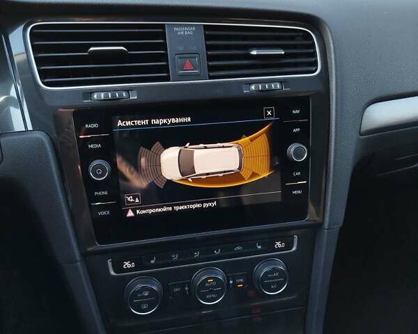 Білий Фольксваген Гольф, об'ємом двигуна 1.6 л та пробігом 248 тис. км за 11999 $, фото 23 на Automoto.ua