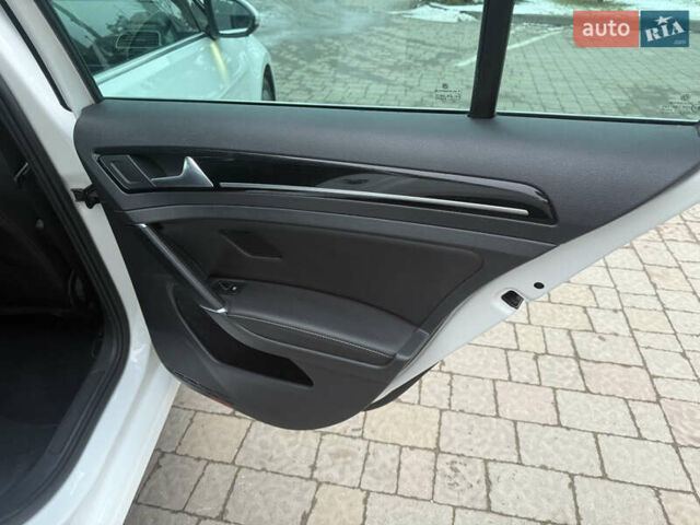 Білий Фольксваген Гольф, об'ємом двигуна 1.6 л та пробігом 223 тис. км за 14250 $, фото 30 на Automoto.ua