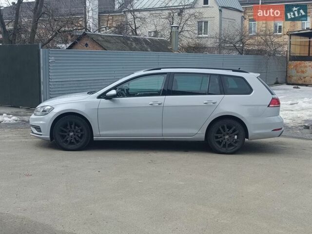 Білий Фольксваген Гольф, об'ємом двигуна 1.6 л та пробігом 264 тис. км за 12490 $, фото 1 на Automoto.ua