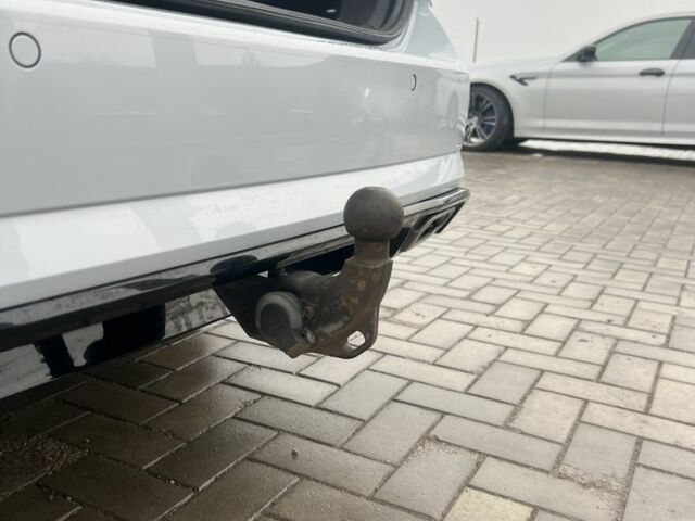 Білий Фольксваген Гольф, об'ємом двигуна 1.6 л та пробігом 301 тис. км за 12900 $, фото 4 на Automoto.ua