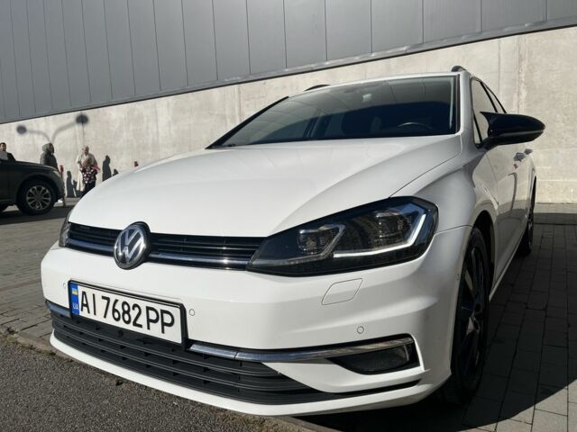 Белый Фольксваген Гольф, объемом двигателя 2 л и пробегом 117 тыс. км за 16400 $, фото 8 на Automoto.ua