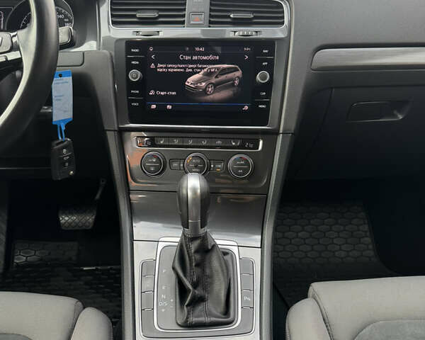 Білий Фольксваген Гольф, об'ємом двигуна 2 л та пробігом 192 тис. км за 14999 $, фото 13 на Automoto.ua