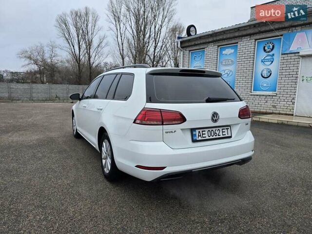 Белый Фольксваген Гольф, объемом двигателя 1.8 л и пробегом 102 тыс. км за 14900 $, фото 4 на Automoto.ua