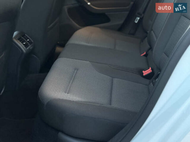 Белый Фольксваген Гольф, объемом двигателя 1.6 л и пробегом 240 тыс. км за 13200 $, фото 42 на Automoto.ua