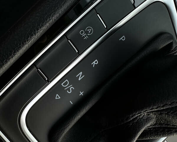 Белый Фольксваген Гольф, объемом двигателя 1.97 л и пробегом 182 тыс. км за 16150 $, фото 31 на Automoto.ua