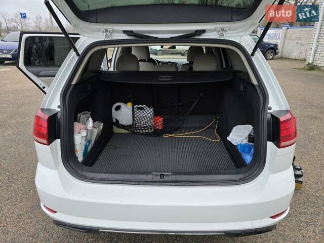 Белый Фольксваген Гольф, объемом двигателя 1.8 л и пробегом 102 тыс. км за 14900 $, фото 10 на Automoto.ua