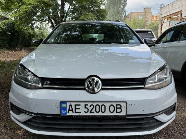 Білий Фольксваген Гольф, об'ємом двигуна 1.6 л та пробігом 245 тис. км за 14000 $, фото 8 на Automoto.ua