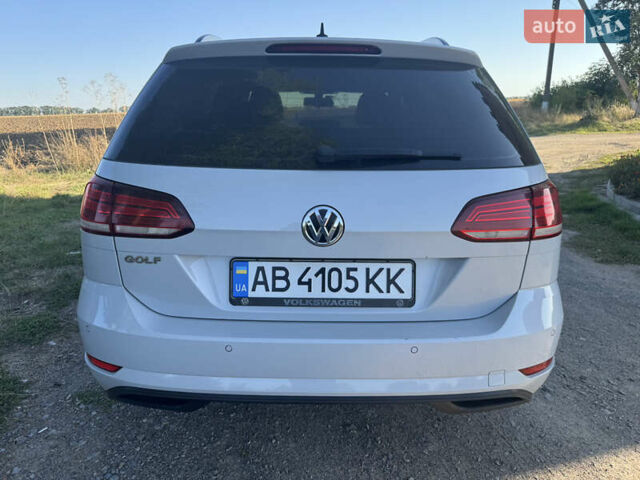 Белый Фольксваген Гольф, объемом двигателя 1.6 л и пробегом 232 тыс. км за 14500 $, фото 2 на Automoto.ua