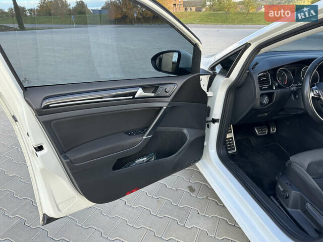 Білий Фольксваген Гольф, об'ємом двигуна 2 л та пробігом 199 тис. км за 17200 $, фото 20 на Automoto.ua