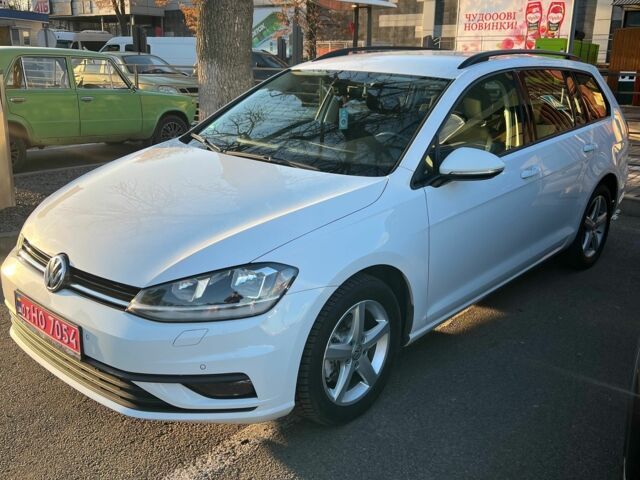 Білий Фольксваген Гольф, об'ємом двигуна 1.6 л та пробігом 273 тис. км за 13600 $, фото 6 на Automoto.ua