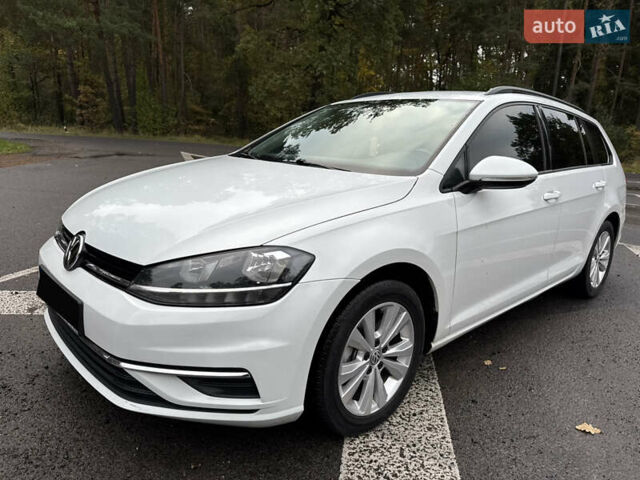 Белый Фольксваген Гольф, объемом двигателя 1.8 л и пробегом 191 тыс. км за 14200 $, фото 8 на Automoto.ua