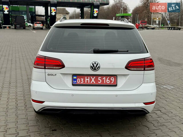 Білий Фольксваген Гольф, об'ємом двигуна 1.6 л та пробігом 217 тис. км за 12800 $, фото 11 на Automoto.ua