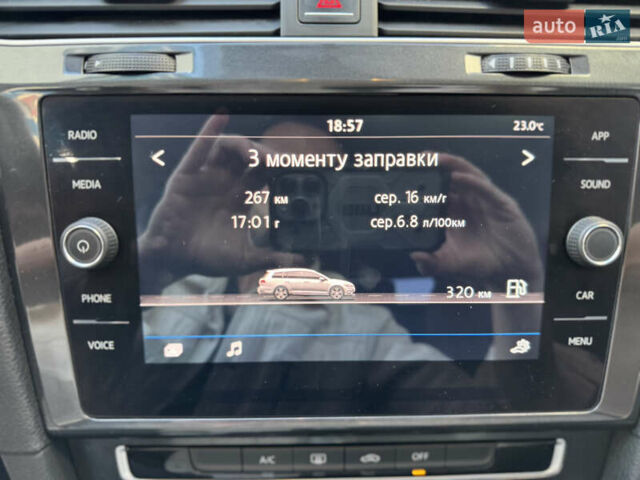 Белый Фольксваген Гольф, объемом двигателя 1.6 л и пробегом 195 тыс. км за 13499 $, фото 37 на Automoto.ua