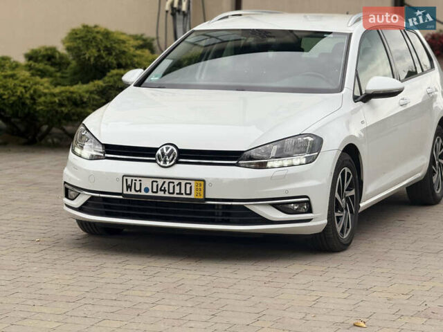 Белый Фольксваген Гольф, объемом двигателя 2 л и пробегом 184 тыс. км за 15250 $, фото 22 на Automoto.ua