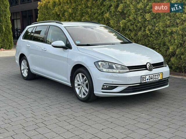 Белый Фольксваген Гольф, объемом двигателя 2 л и пробегом 209 тыс. км за 15500 $, фото 17 на Automoto.ua