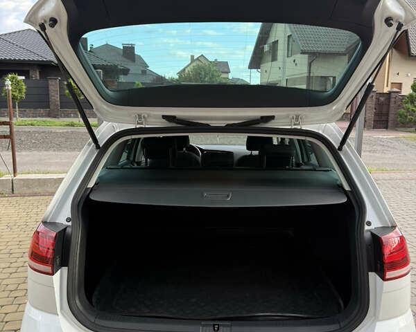 Белый Фольксваген Гольф, объемом двигателя 1.97 л и пробегом 264 тыс. км за 15900 $, фото 8 на Automoto.ua