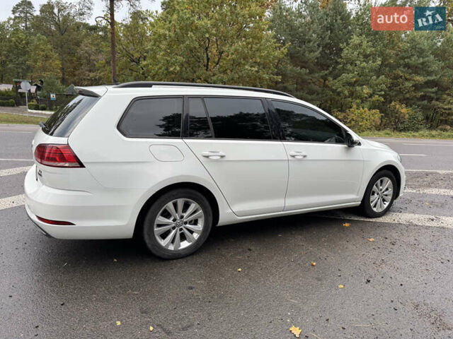 Белый Фольксваген Гольф, объемом двигателя 1.8 л и пробегом 191 тыс. км за 14200 $, фото 10 на Automoto.ua