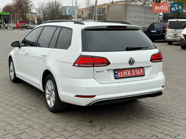 Білий Фольксваген Гольф, об'ємом двигуна 1.6 л та пробігом 217 тис. км за 12800 $, фото 12 на Automoto.ua