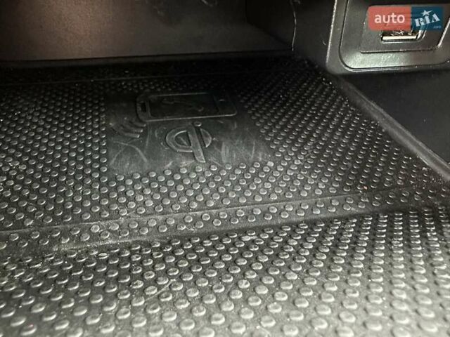 Белый Фольксваген Гольф, объемом двигателя 2 л и пробегом 209 тыс. км за 15500 $, фото 33 на Automoto.ua