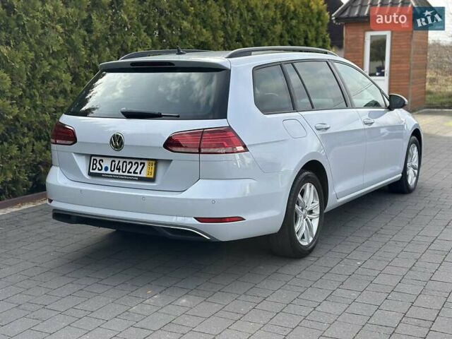 Белый Фольксваген Гольф, объемом двигателя 2 л и пробегом 209 тыс. км за 15500 $, фото 18 на Automoto.ua