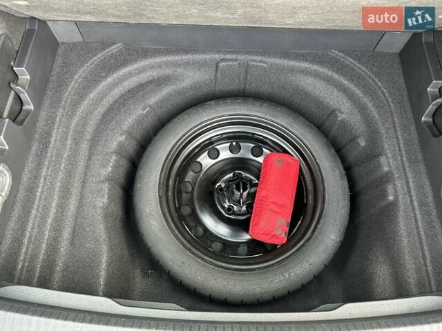 Белый Фольксваген Гольф, объемом двигателя 2 л и пробегом 209 тыс. км за 15500 $, фото 20 на Automoto.ua